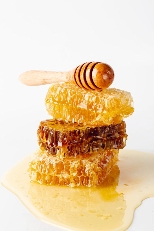 Is Beeswax Edible? Everything You Need to Know from a Beekeeper Beezzit