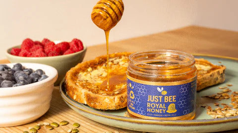 Royal Honey: Nature’s Luxurious Fusion of Nectar and Royal Jelly Beezzit
