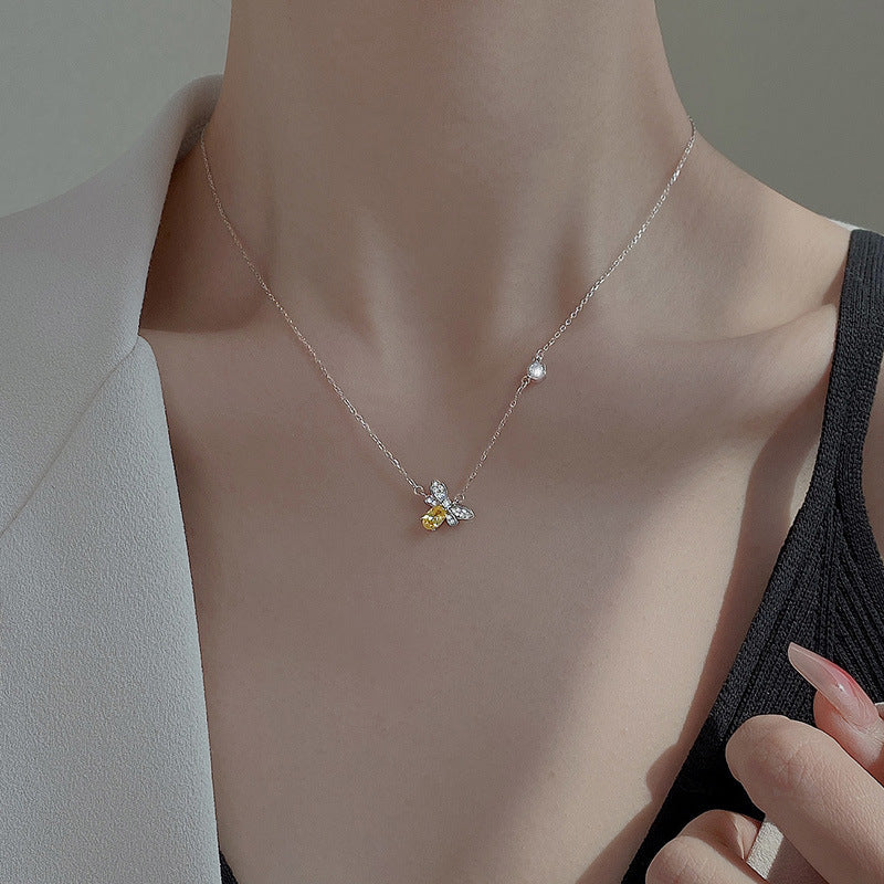 Bee Citrine Necklace Beezzit