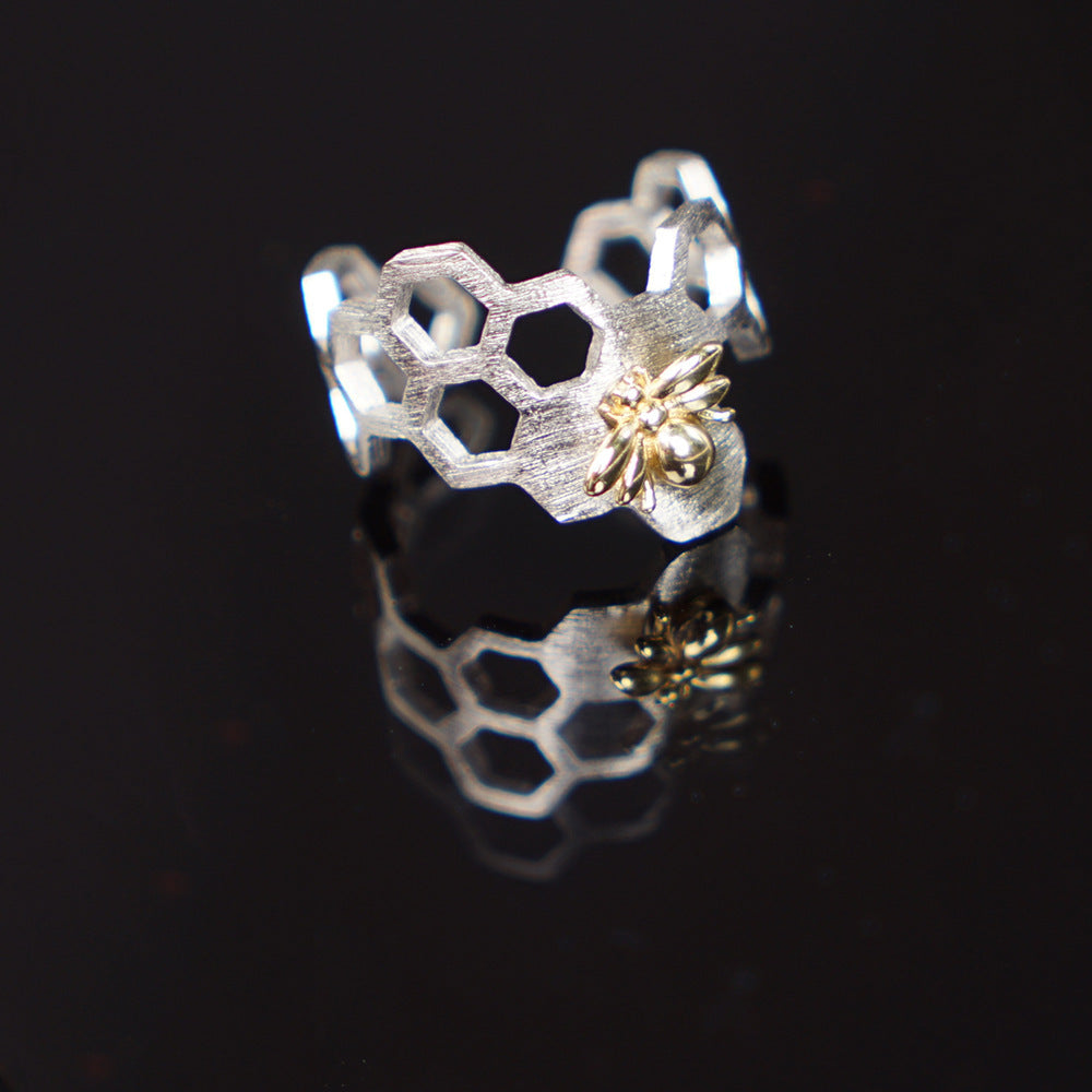 Bee Hive Ring Beezzit