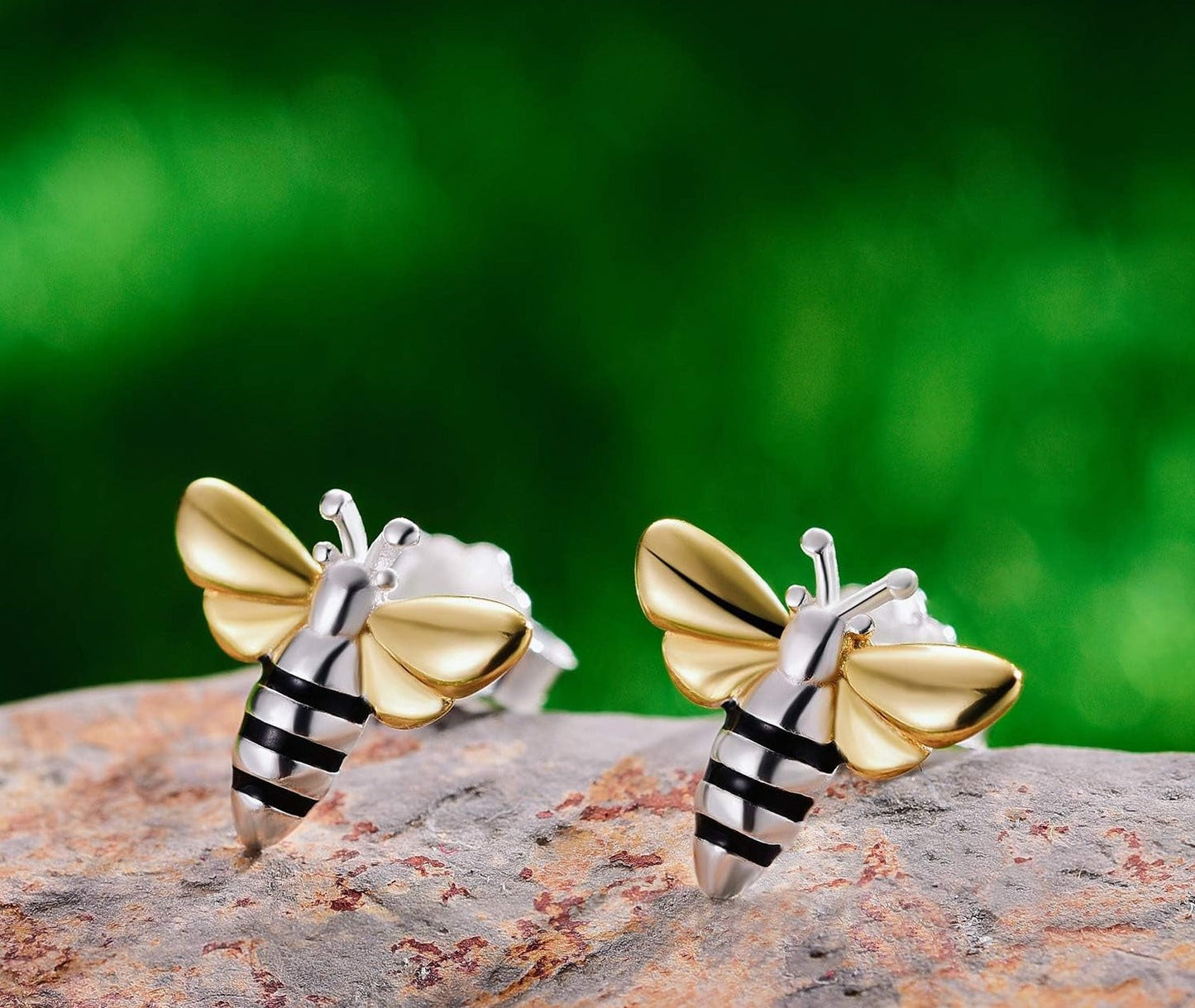 Bee Stud Earrings Beezzit