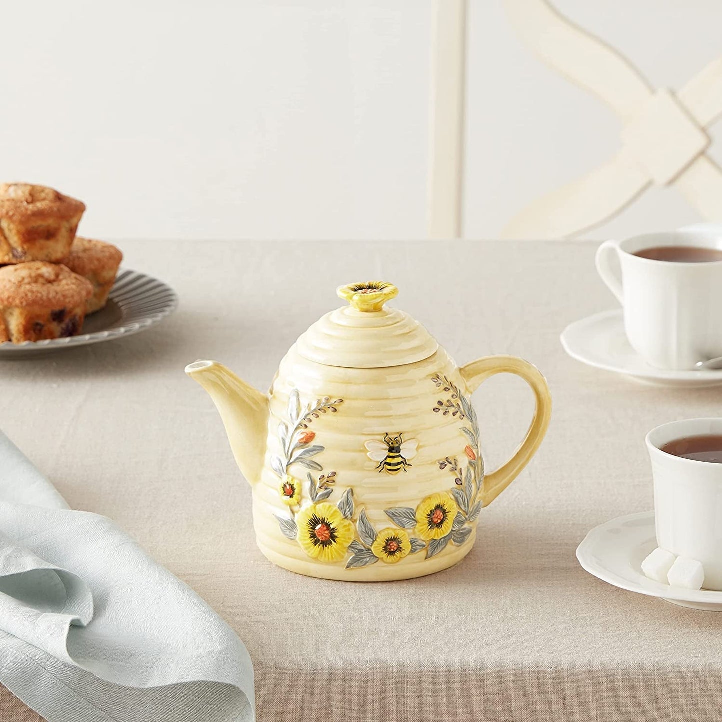 Bee Ceramic Teapot Beezzit