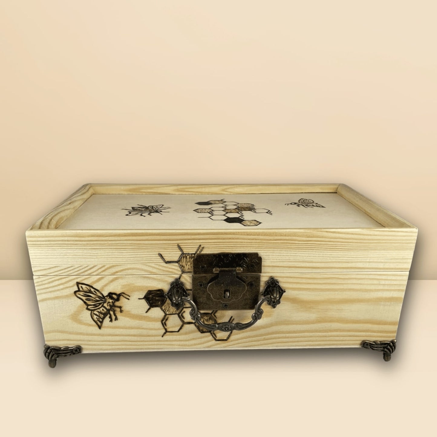 Honeybee Jewelry Storage Box Beezzit