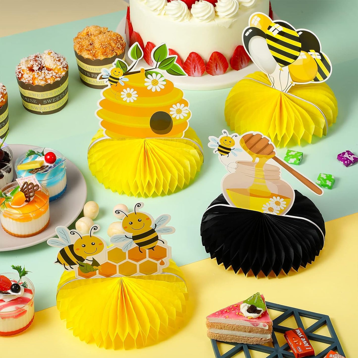 Bee Baby Centerpiece (9-Piece Set) Beezzit