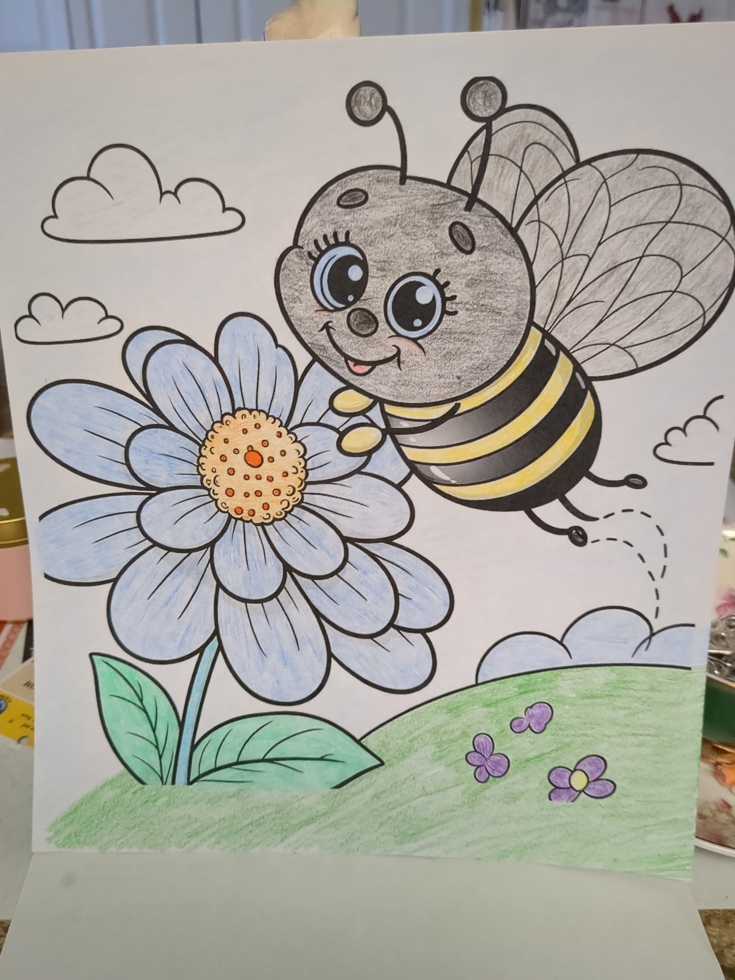 Bee coloring book club Beezzit