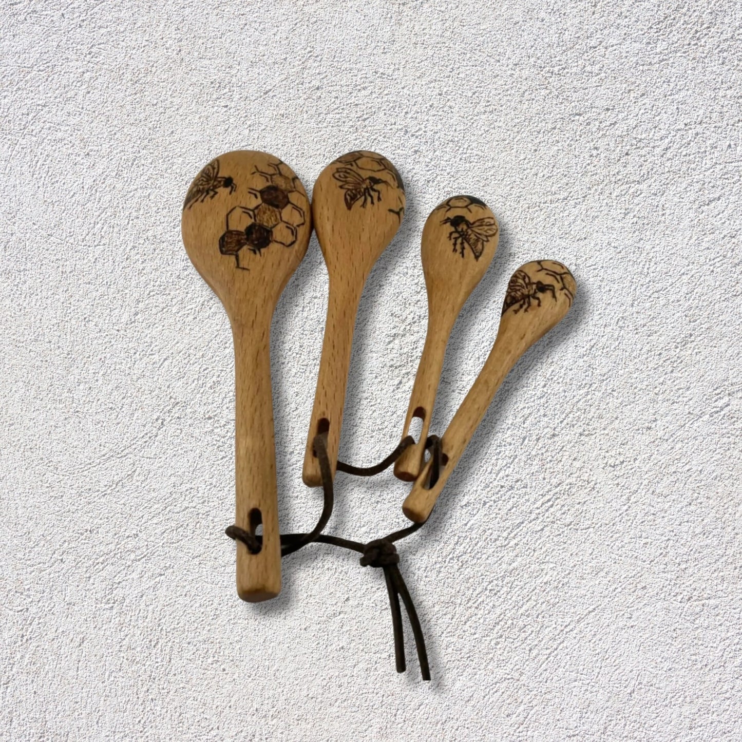 Bee Measuring Spoon Set Beezzit