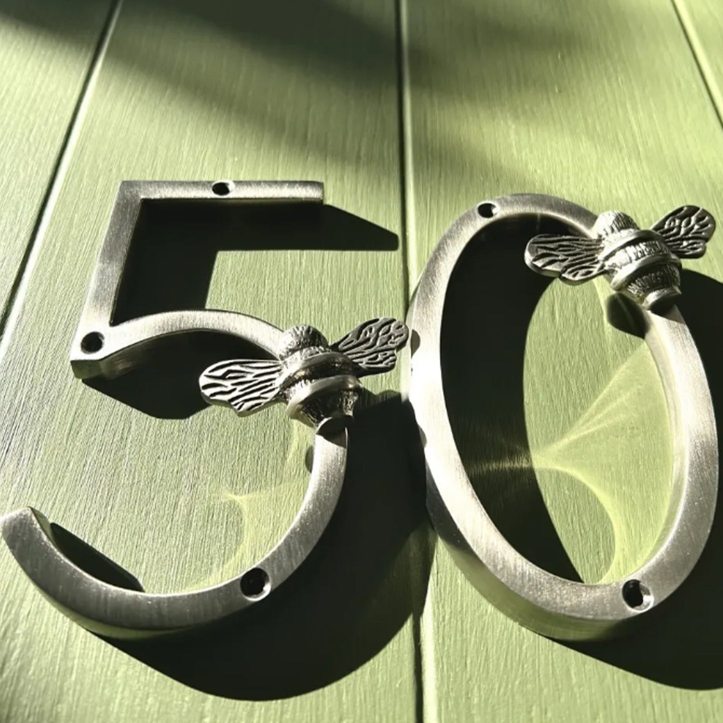 Bee House Numbers Beezzit