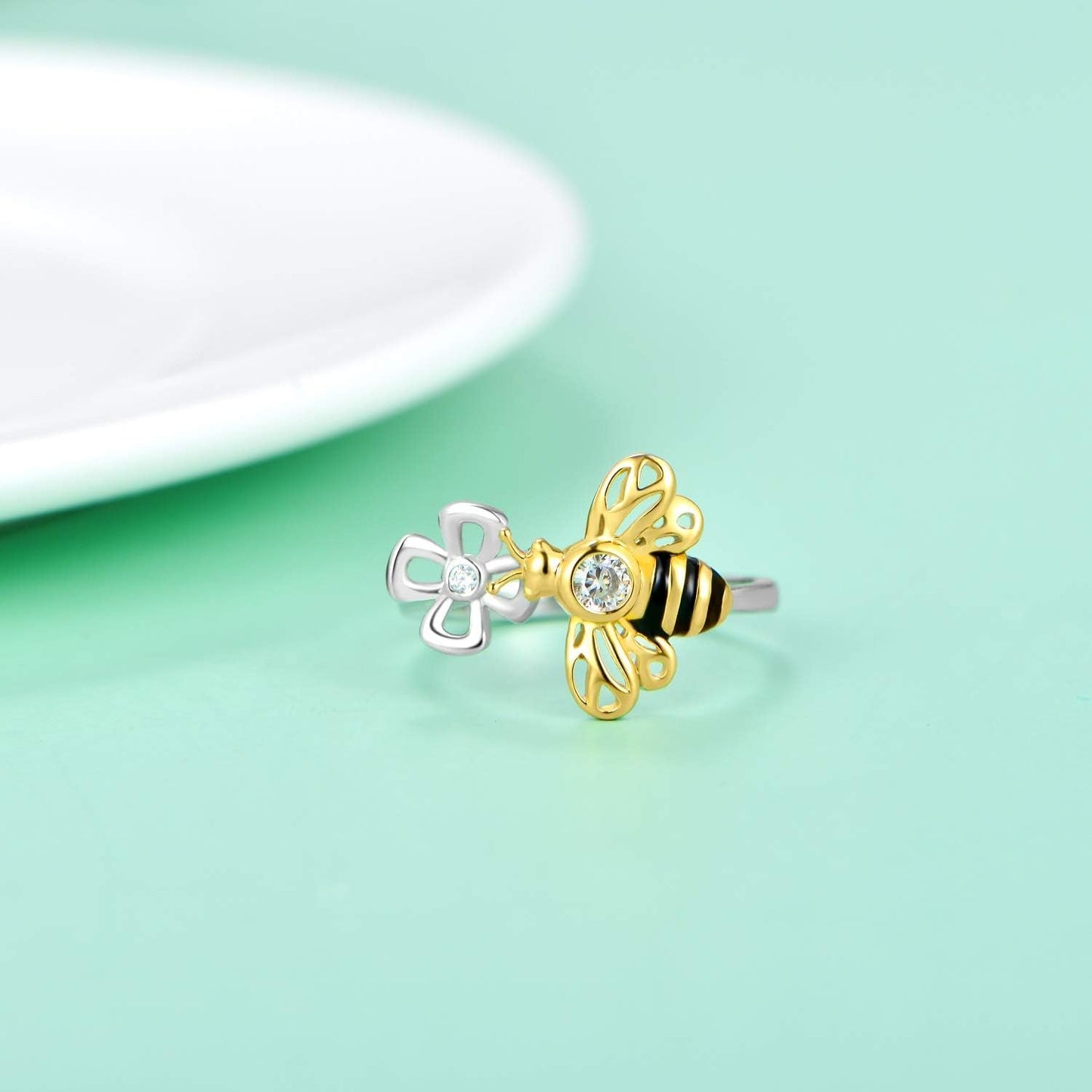 Bumble Bee Ring Beezzit