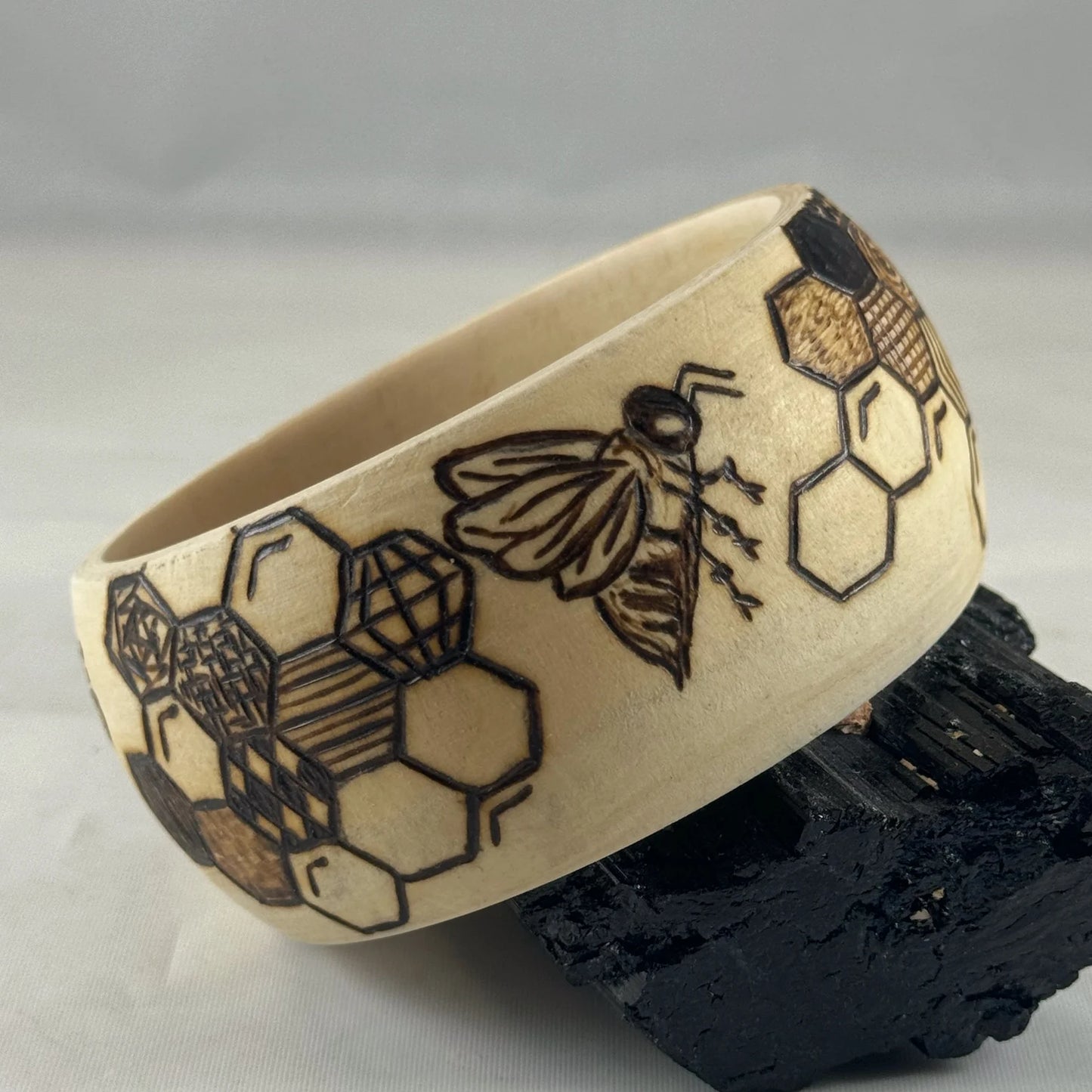 Bee Wood Bangle Bracelet Beezzit