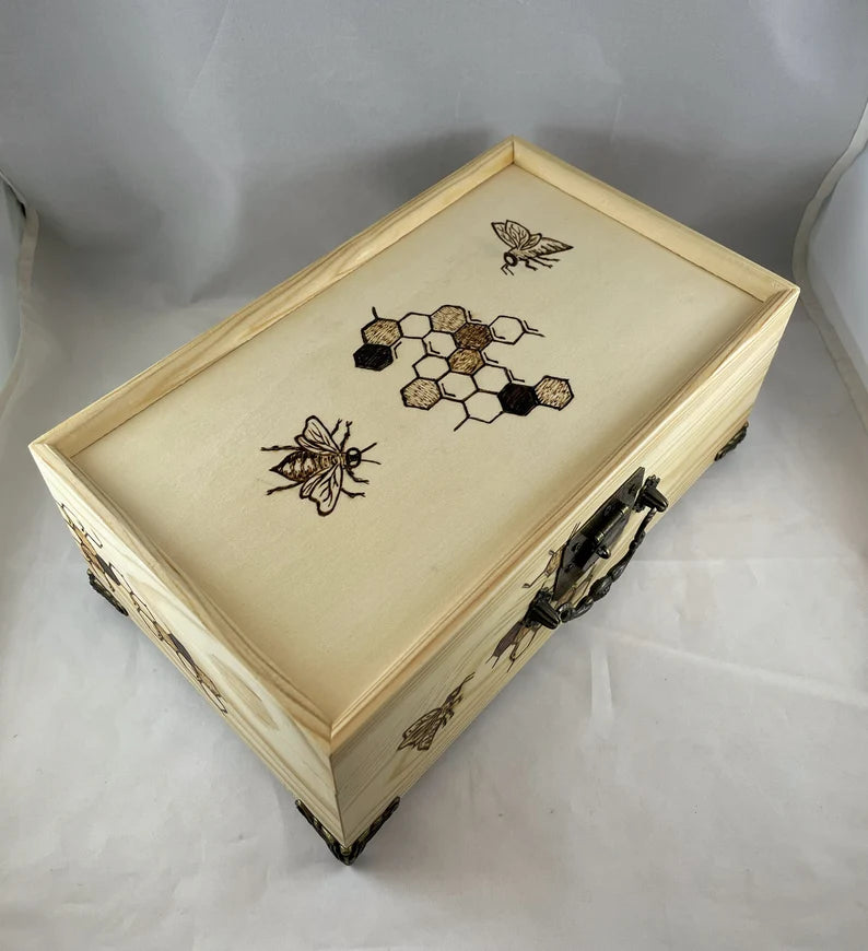 Honeybee Jewelry Storage Box Beezzit